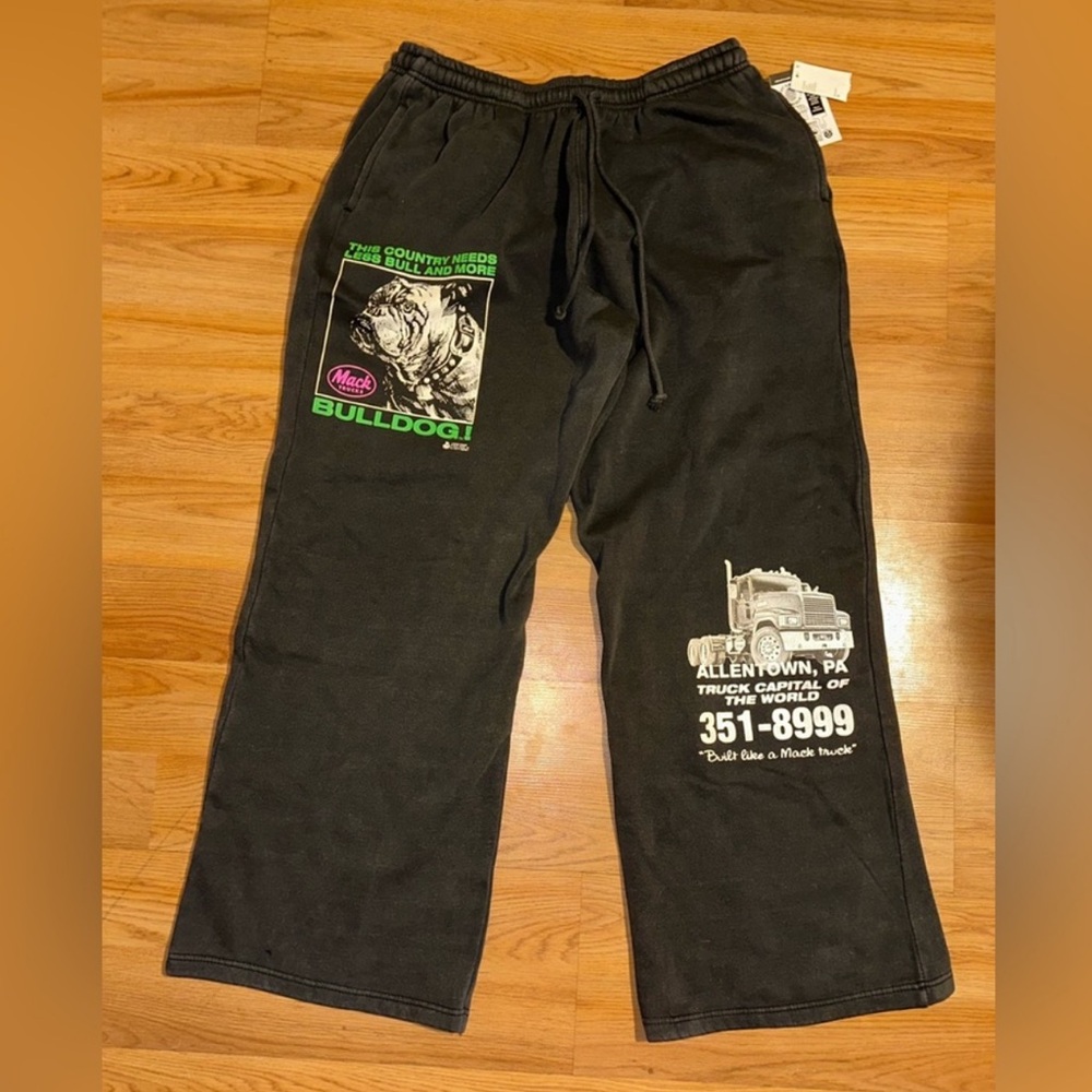 Men’s sweats
